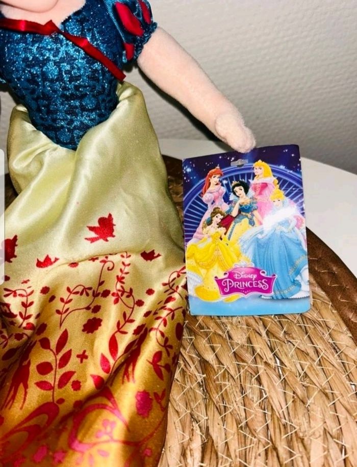 Poupee Disney - photo numéro 2
