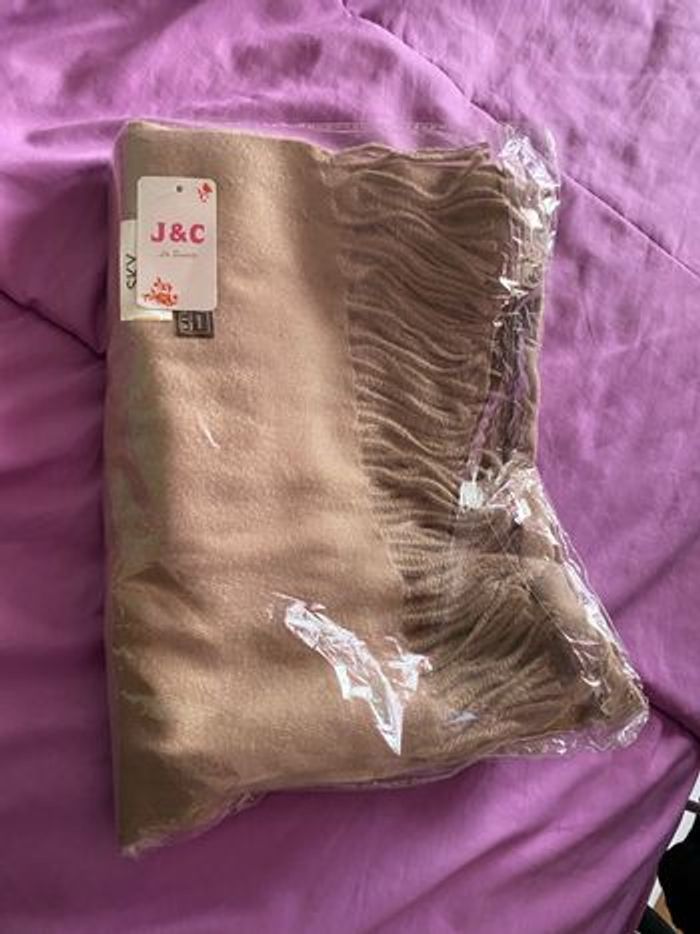 Écharpe beige cashemere - photo numéro 4