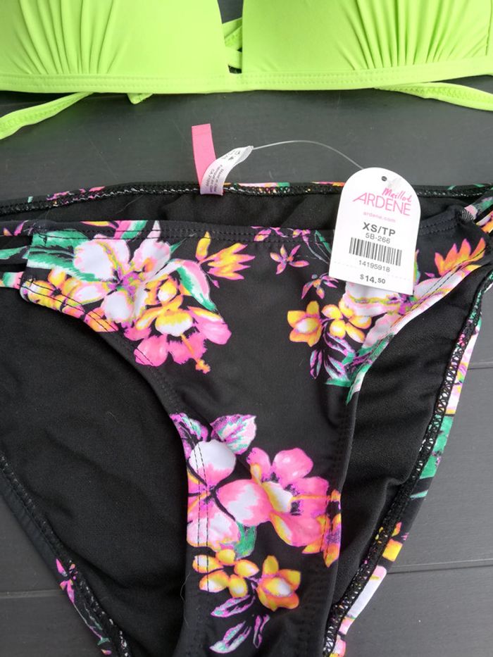 Maillot de bain xs NEUF - photo numéro 2