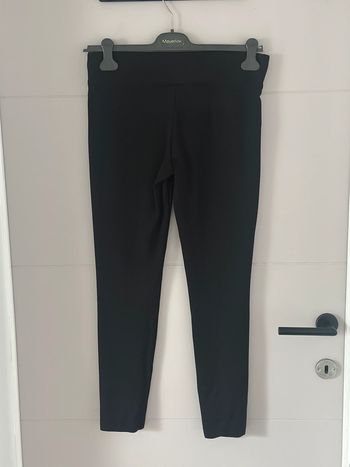 Pantalon noir Zara – Taille L (convient M)