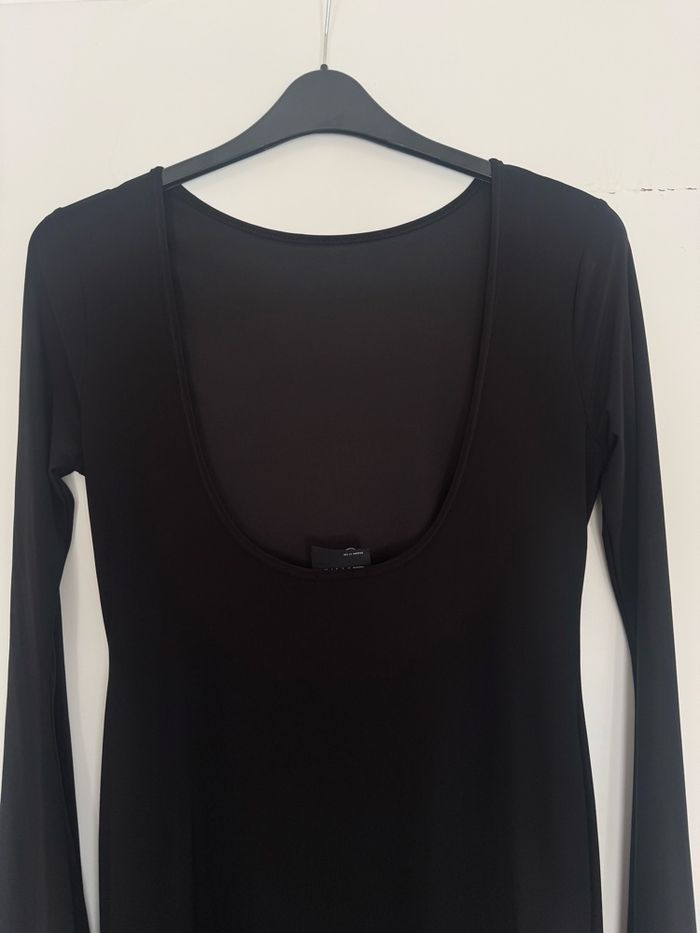 Robe longue noire - photo numéro 2