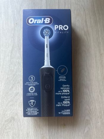 Brosse à dents électrique Oral-b pro vitality neuf