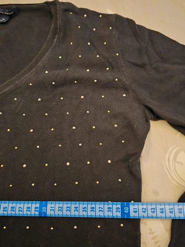 🌟 Pull noir a point doré col V motif Tommy hilfiger femme - Taille  S 🌟 - photo numéro 5