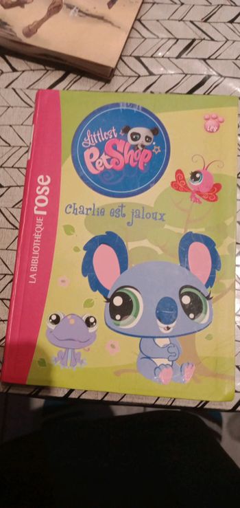 Livre littlest petshop