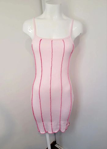 Belle robe Jennyfer taille S (36)