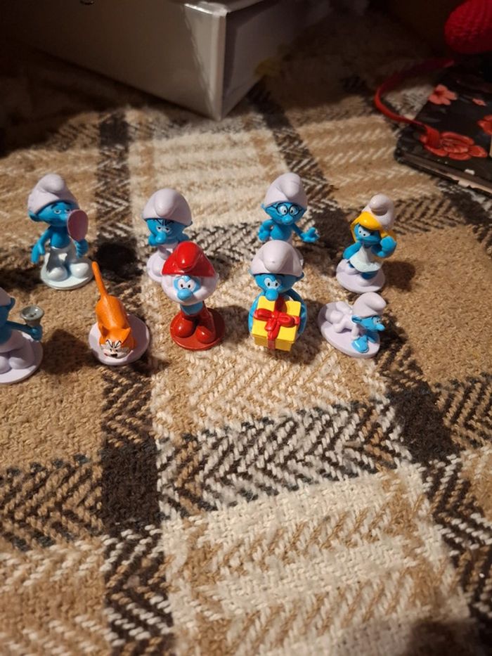 Lot de 12 figurines les schtroumpfs - photo numéro 4