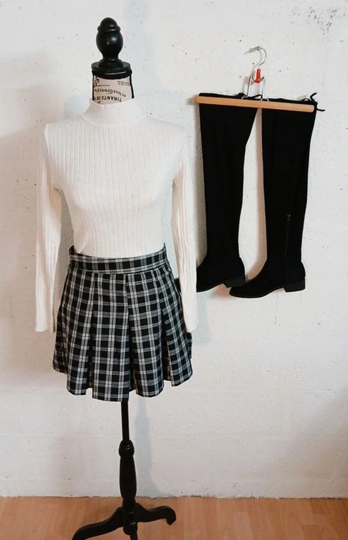 🖤 Jupe courte plissée à carreaux – H&M – Taille 42 – Très bon état - photo numéro 3