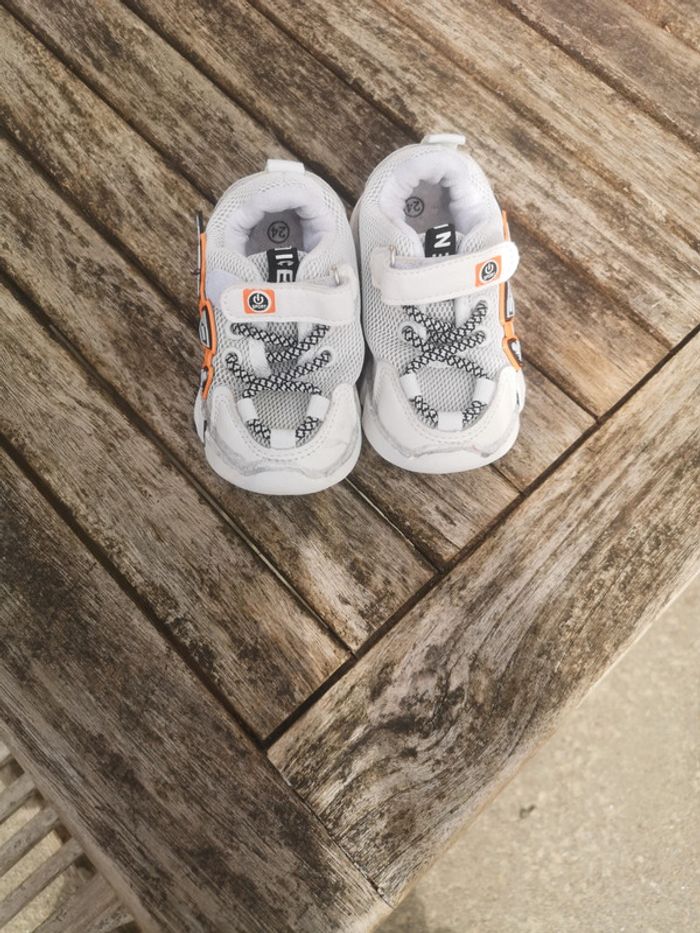 Baskets fille pointure 24 - photo numéro 4