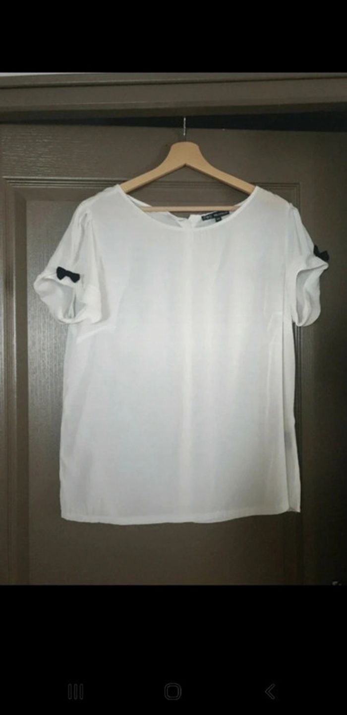 Blouse blanche à flots noirs "Millenium"