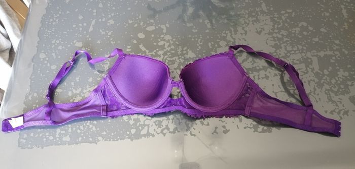 Soutien gorge violet 90B - photo numéro 2