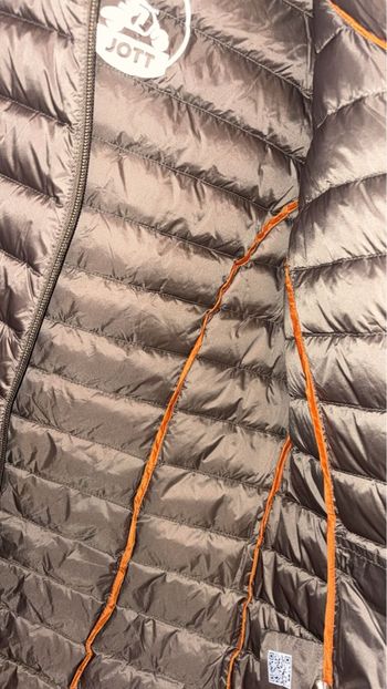 Doudoune Jott couleur taupe