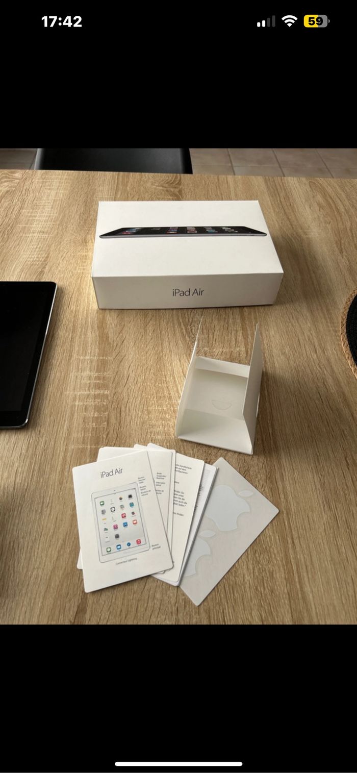 Tablette iPad Air 1 Apple wifi 16 Go complet avec boîte - photo numéro 3