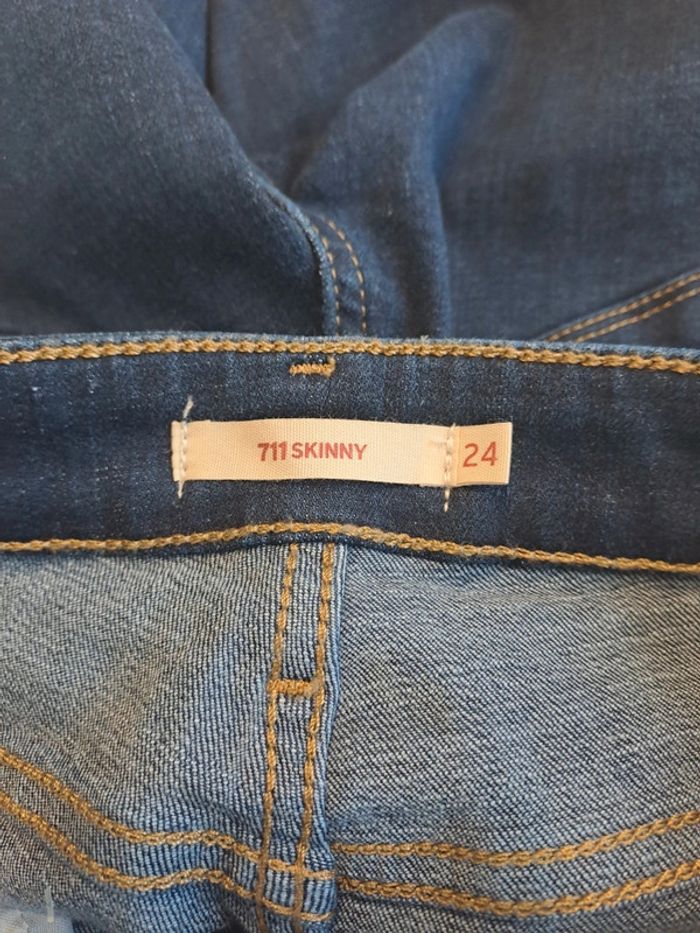 Jeans Levi's 711 skinny 24x32 neuf - photo numéro 5