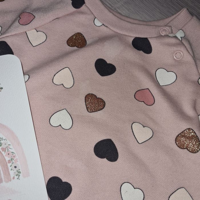 Sweat cœurs rose 3-6 mois Primark - photo numéro 2
