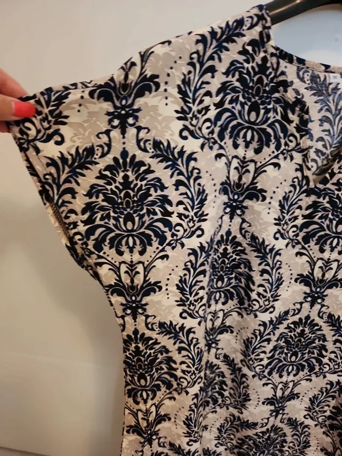 Robe courte taille M - photo numéro 2