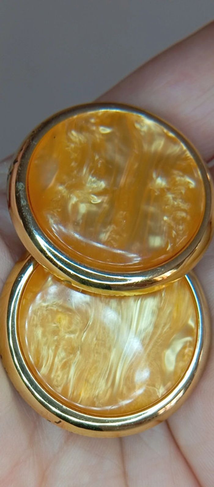 Clips d'oreilles jaune orange - photo numéro 3