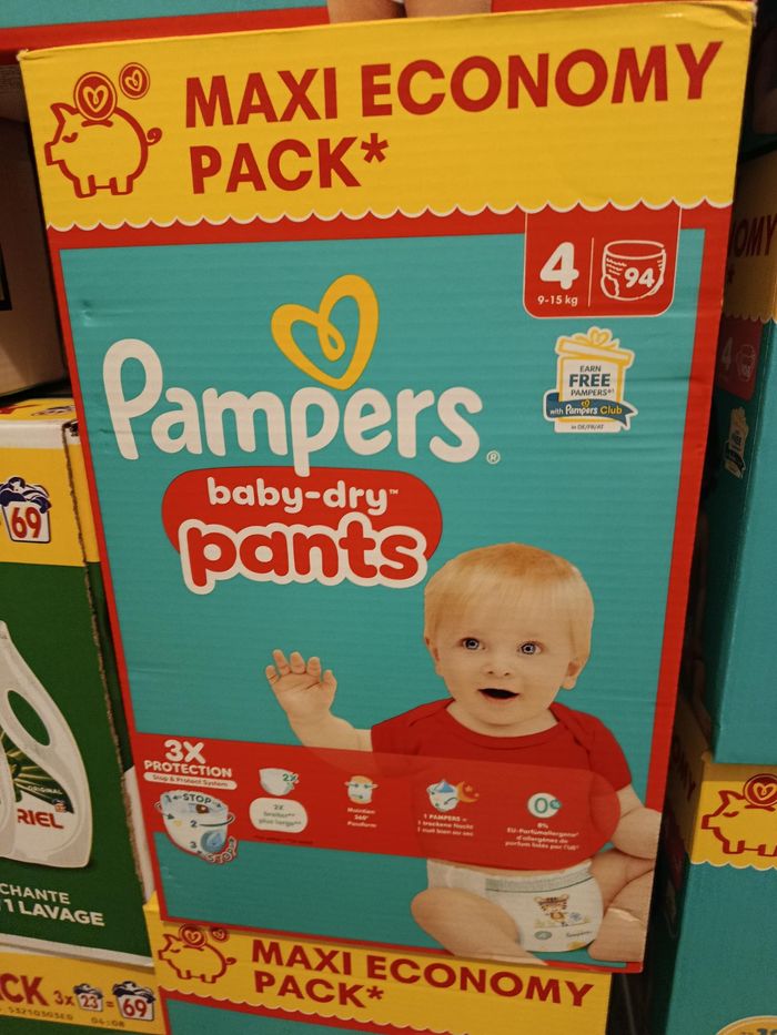 94 couches pampers pants taille 4