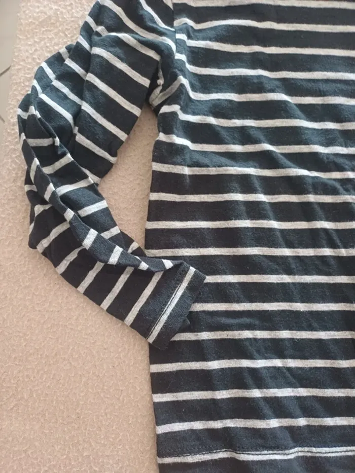 Superbe t shirt manches longues 4 ans garçon - photo numéro 2