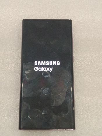 SAMSUNG Galaxy S22 Ultra 5G 256Go Occasion Très Bon État Couleur Violet