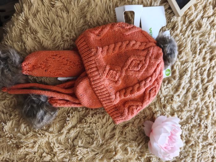 Ensemble écharpe et bonnet orange 3/6 mois Vertbaudet neuf