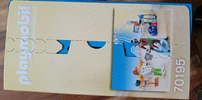 Playmobil dans sa boîte - photo numéro 3