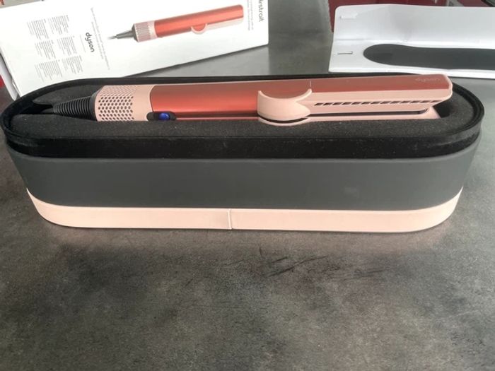 Dyson Airstrait Rouge cuivré et Rose poudré – Neuf & Authentique-Sous garantie