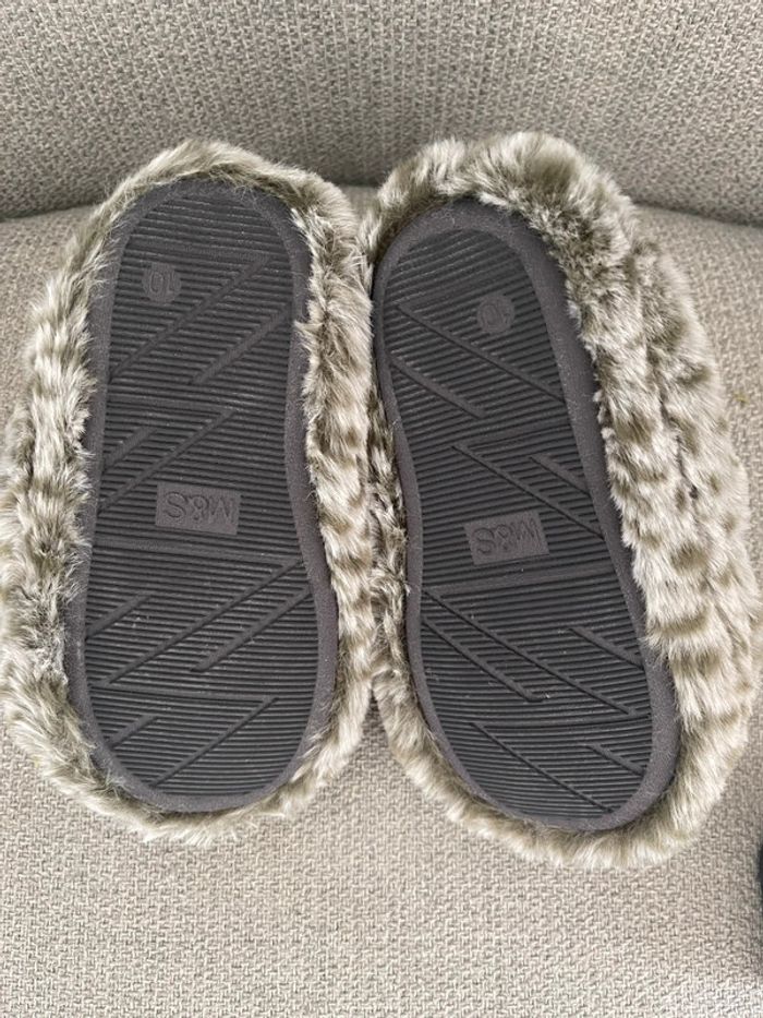 Chaussons poilus en fausse fourrure de “monstre” semi montants tous doux - photo numéro 2