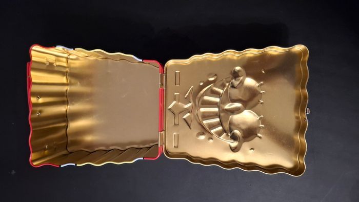 Boite en métal / lunch-box Bob l’Eponge, 15,5 cm - photo numéro 4