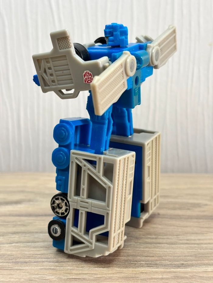 Figurine robot Transformers Spychanger Ultra Magnus - photo numéro 2