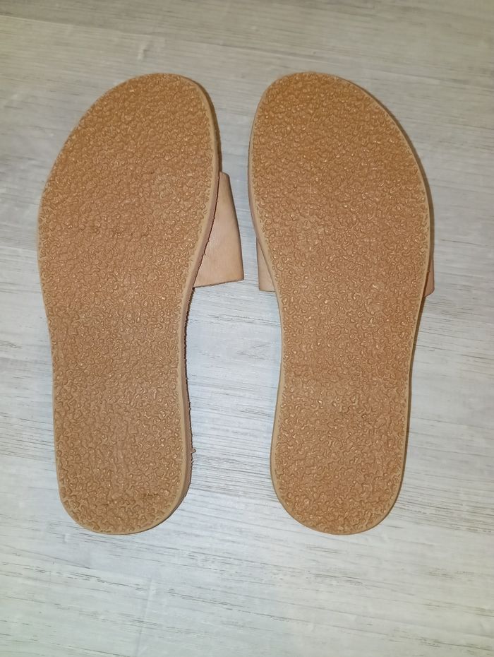 Claquettes en cuir taille 37 neuf - photo numéro 2