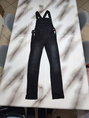 Salopette noire en jean 10 ans