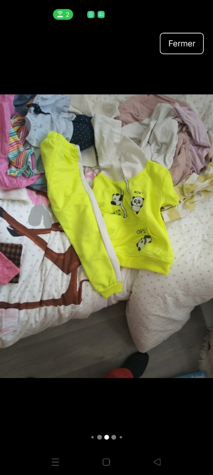 Lot vêtements filles 4 ans - photo numéro 7