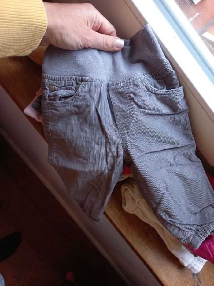 Joli pantalon jegging 6 mois type coton velours - photo numéro 3