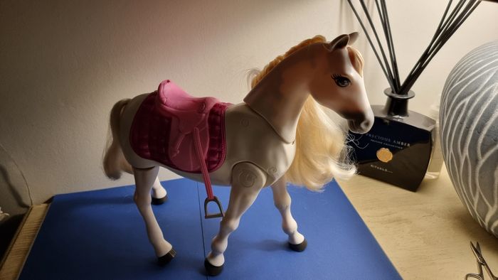 Cheval de rêve interactif pour poupée Barbie - photo numéro 9