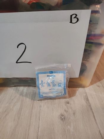 Figurine McDonald's dragon