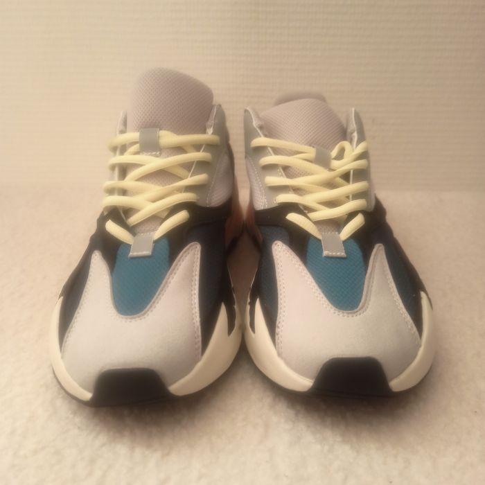 Adidas Yeezy 700 - photo numéro 4