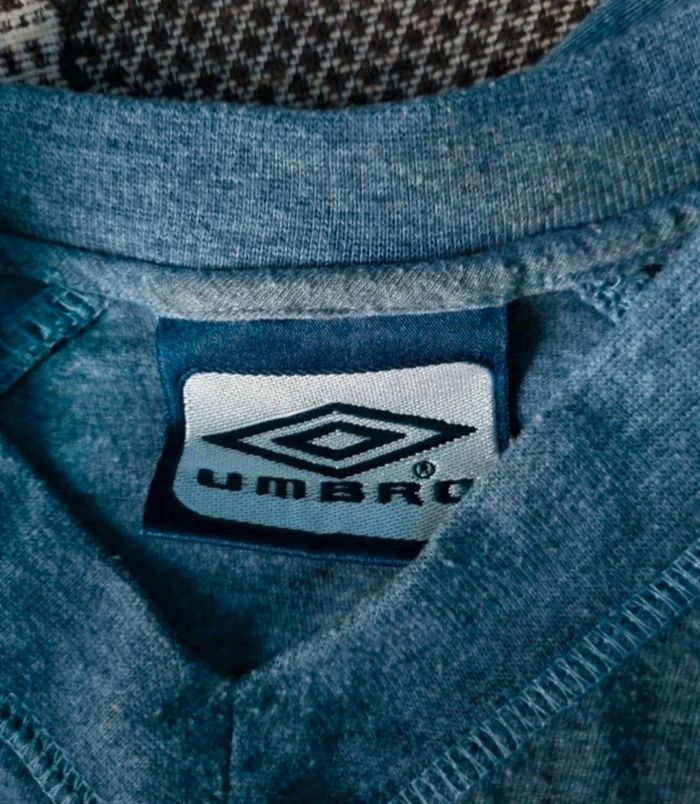 T-shirt uni taille M Umbro - photo numéro 4