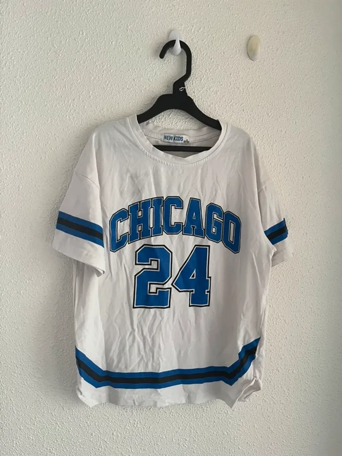 T-shirt taille 8 ans đź’«