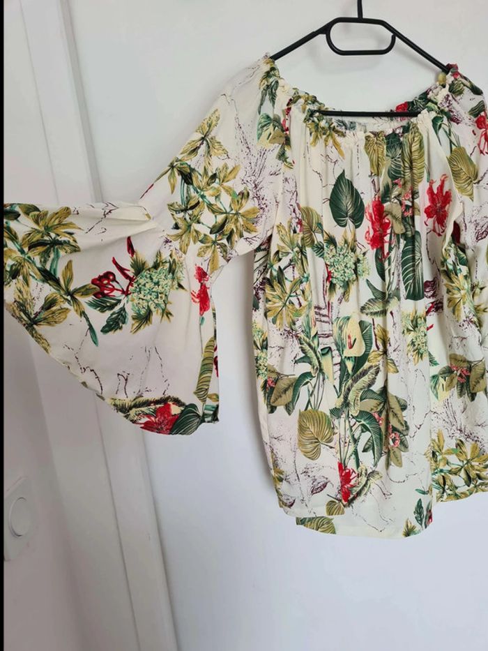 Blouse épaule dénudées fleurie taille 40 42 - photo numéro 4
