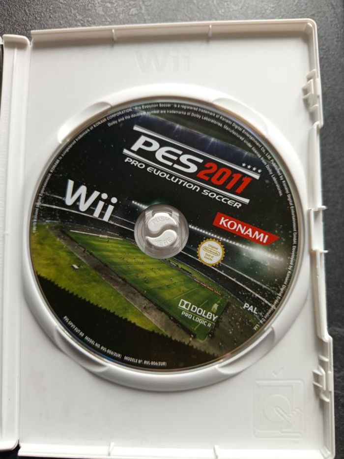 Nintendo - Wii - PES 2011 - photo numéro 5