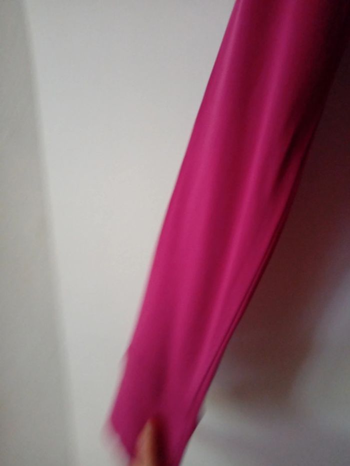 Joli pull à col roulé fuchsia.  10 ans - photo numéro 11