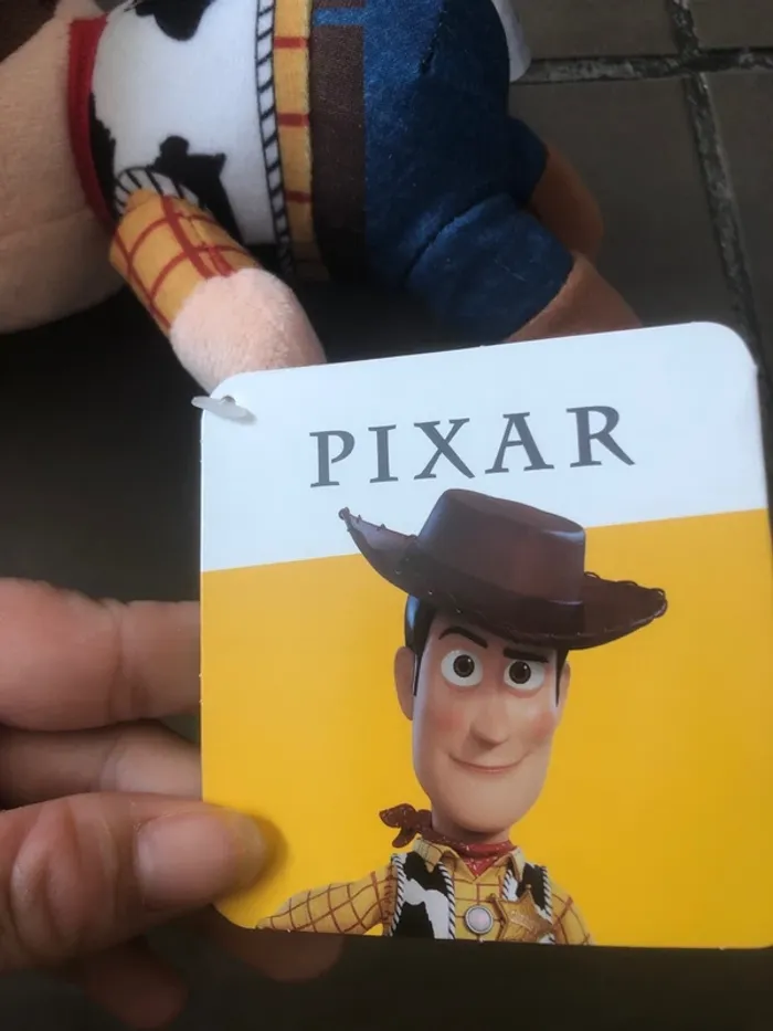 Peluche Woody Disney Pixar neuf 🧸 - photo numéro 4