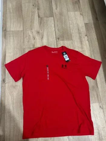 T-shirt rouge Under Armour grande taille 2XL