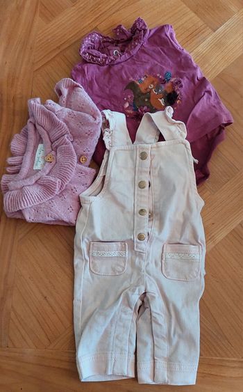 Très joli ensemble 3 mois