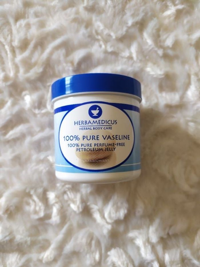 Pot de vaseline Herbamedicus neuf