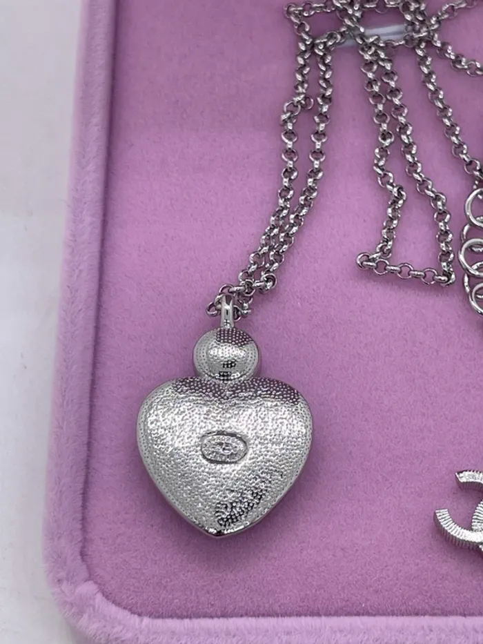 Collier argenté cœur résine bleue - photo numéro 5