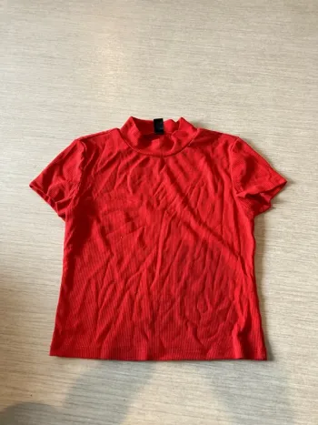 T-shirt court rouge