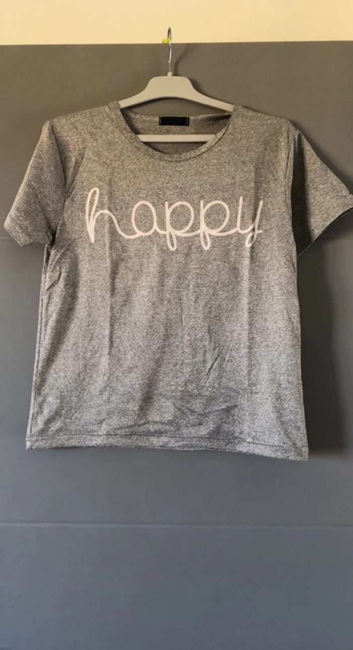 T-shirt happy