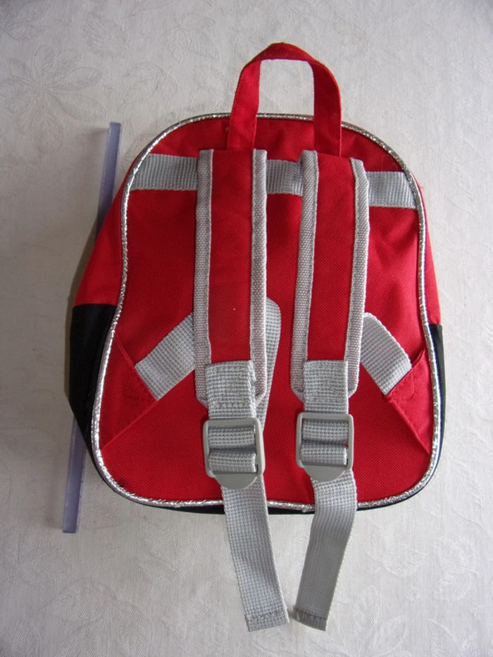 Sac à dos ( ou à goûter) CARS - neuf - photo numéro 2