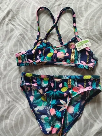 Maillot de bain 2 pièces - 5/6 ans 🎀